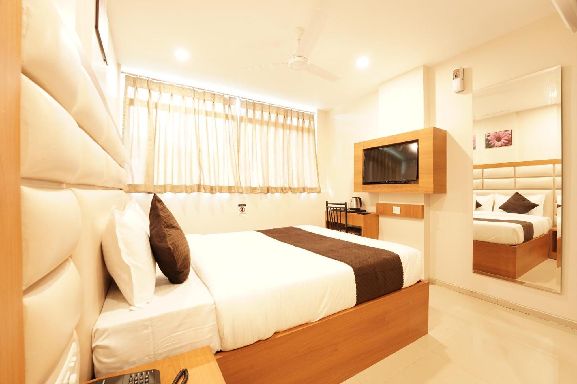 Metropolis Business Hotel Pangim Exterior foto