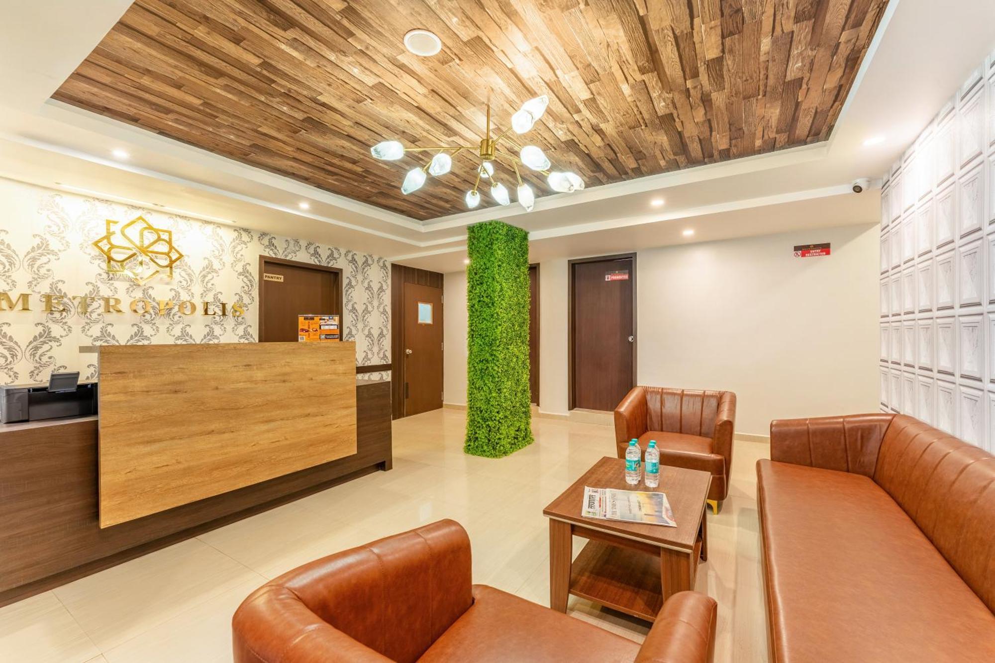 Metropolis Business Hotel Pangim Exterior foto