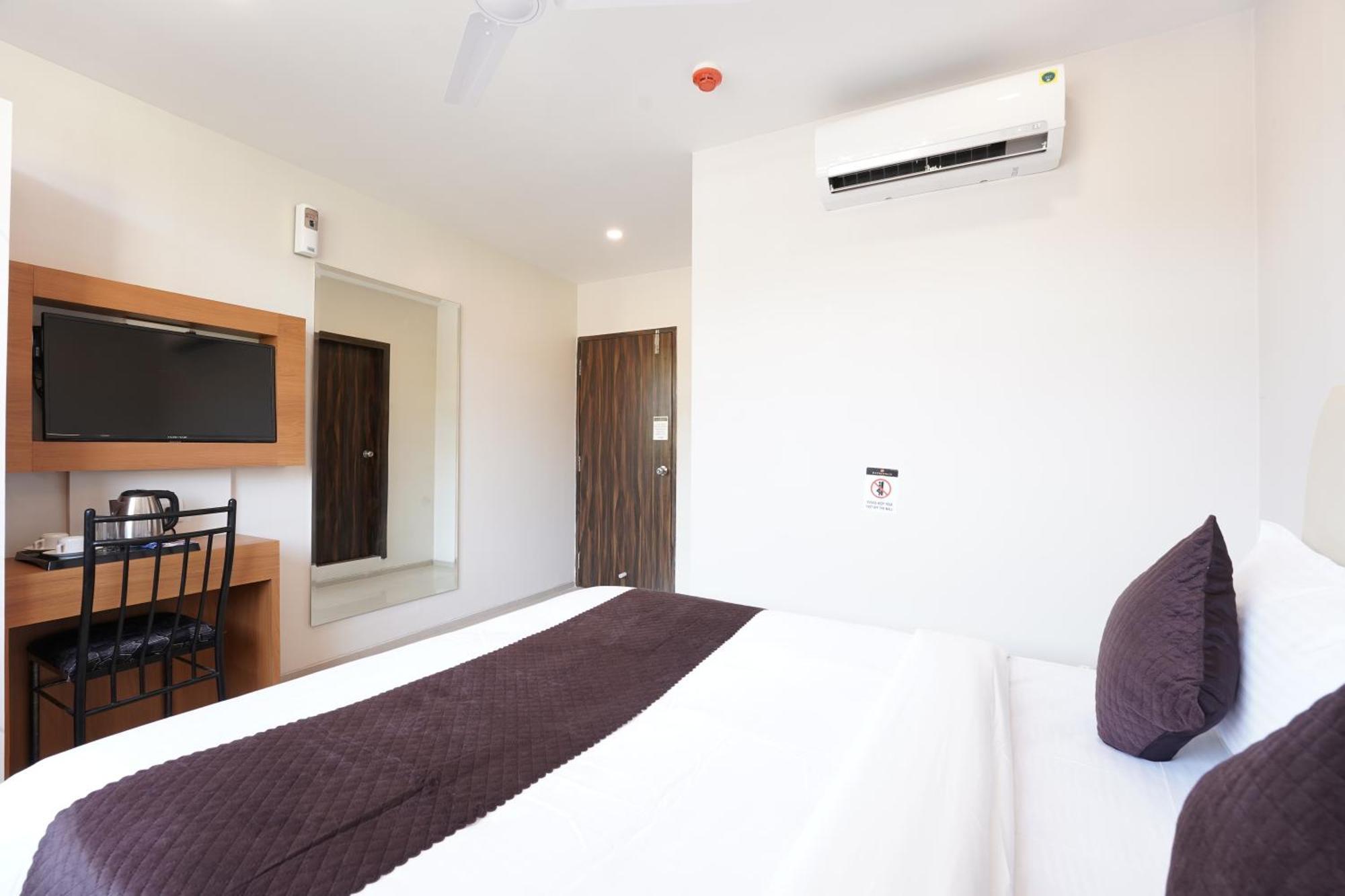 Metropolis Business Hotel Pangim Exterior foto