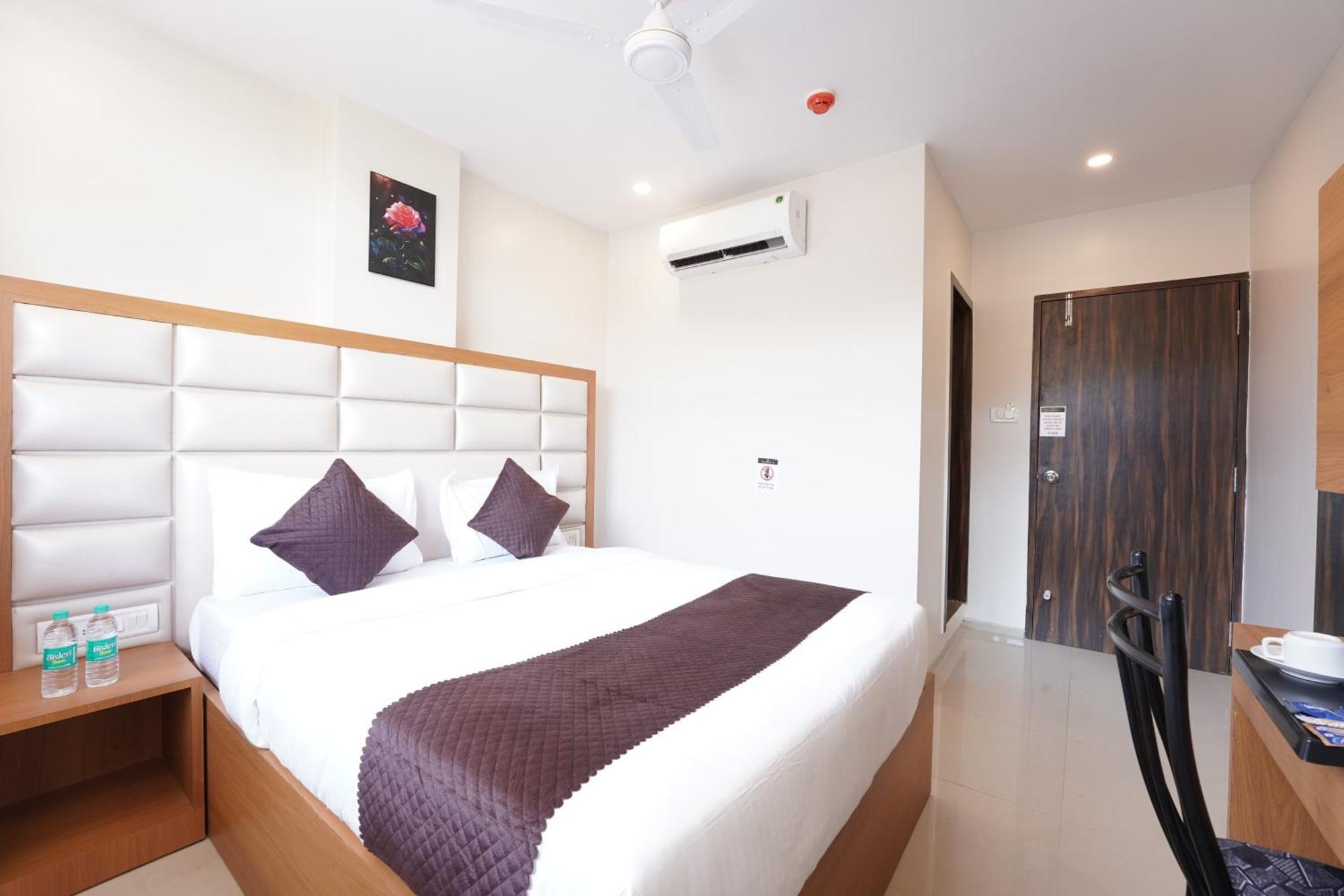 Metropolis Business Hotel Pangim Exterior foto