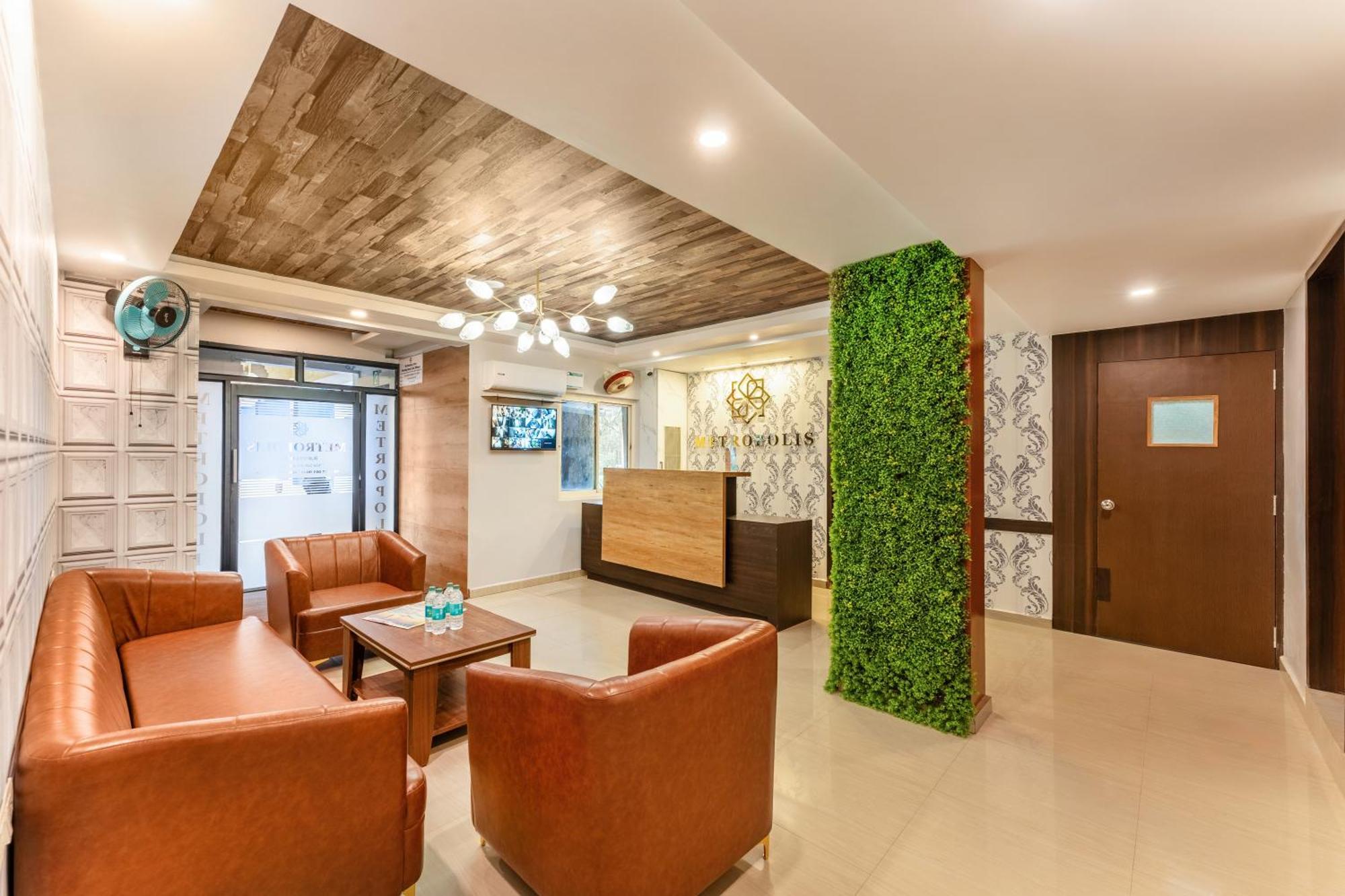 Metropolis Business Hotel Pangim Exterior foto