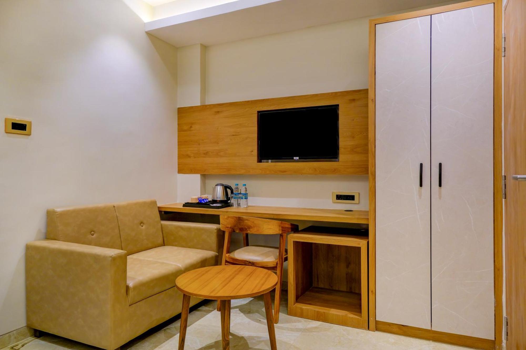 Metropolis Business Hotel Pangim Exterior foto